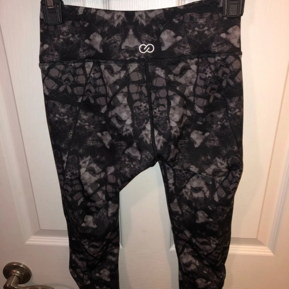 Calia by Carrie Underwood size XS pants